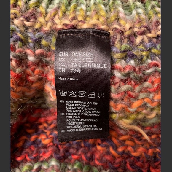 2/$15 H&M Beanie - Picture 4 of 4